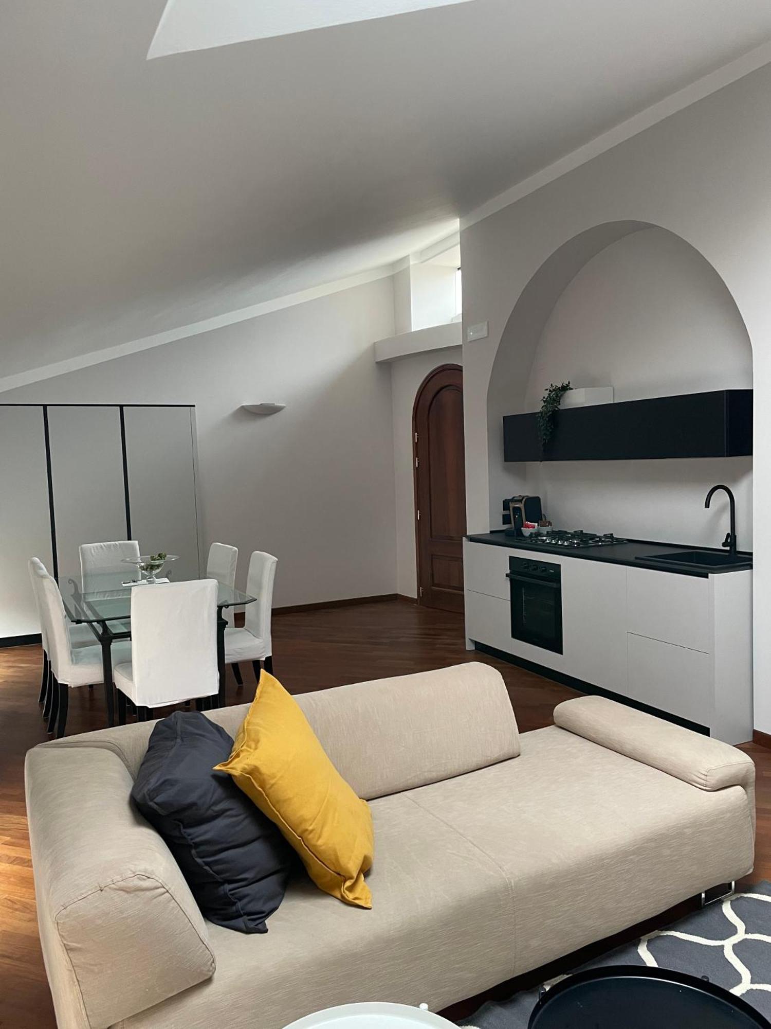 Civico 16 Appartement Chiaravalle Marche Buitenkant foto